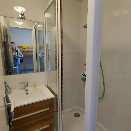 Alcove Avec Piscine Et Parking, A 300m De La Plage, Pour 4 Personnes - Fr-1-607-139 Agde